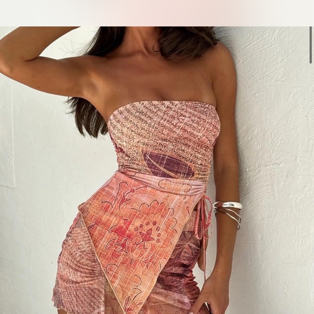 Tiger Mist Strapless Dress in Pink and Peach
